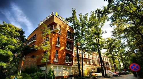 Hotel Moscicki สปาวา ภายนอก รูปภาพ