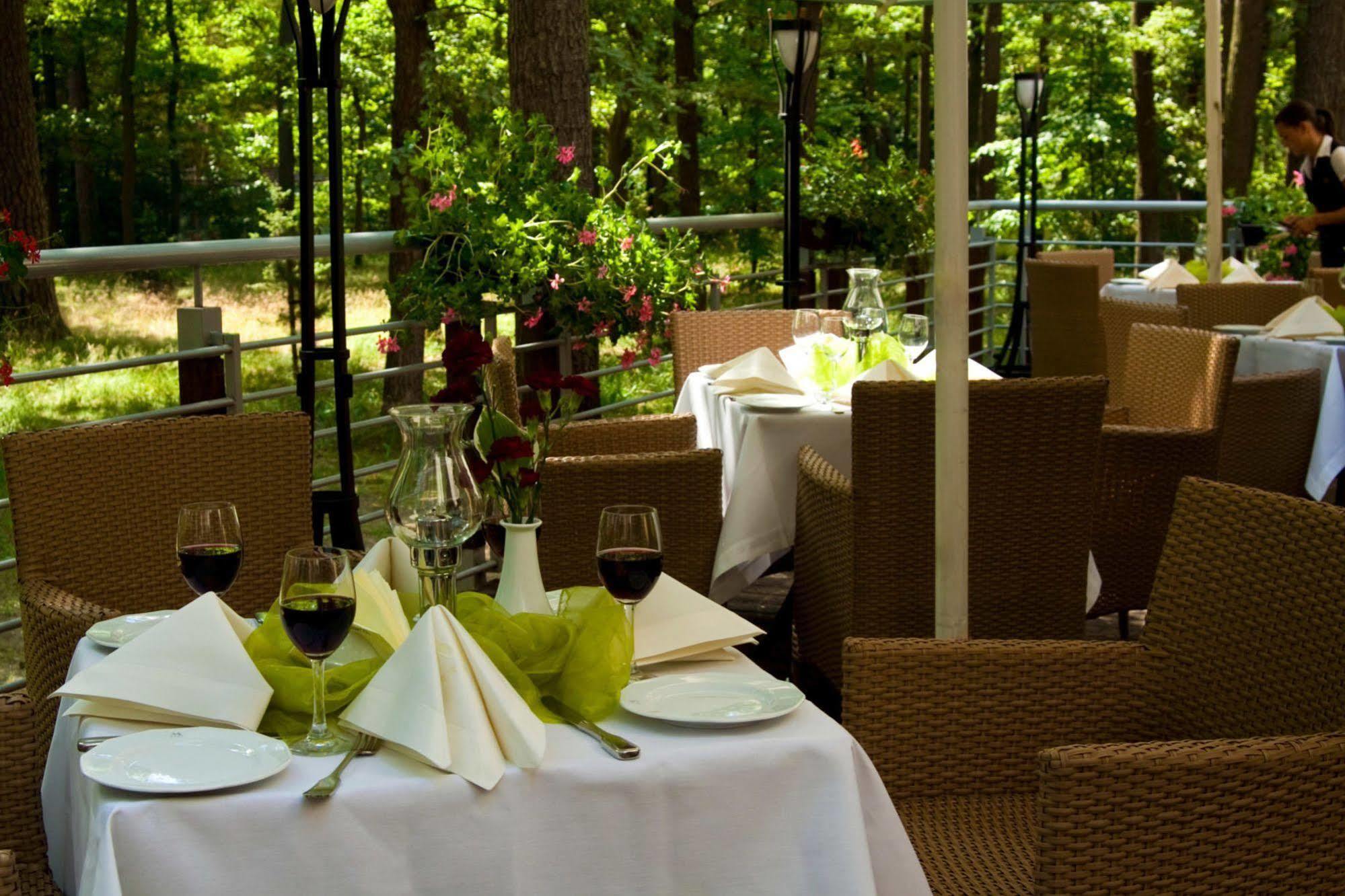 Hotel Moscicki สปาวา ภายนอก รูปภาพ